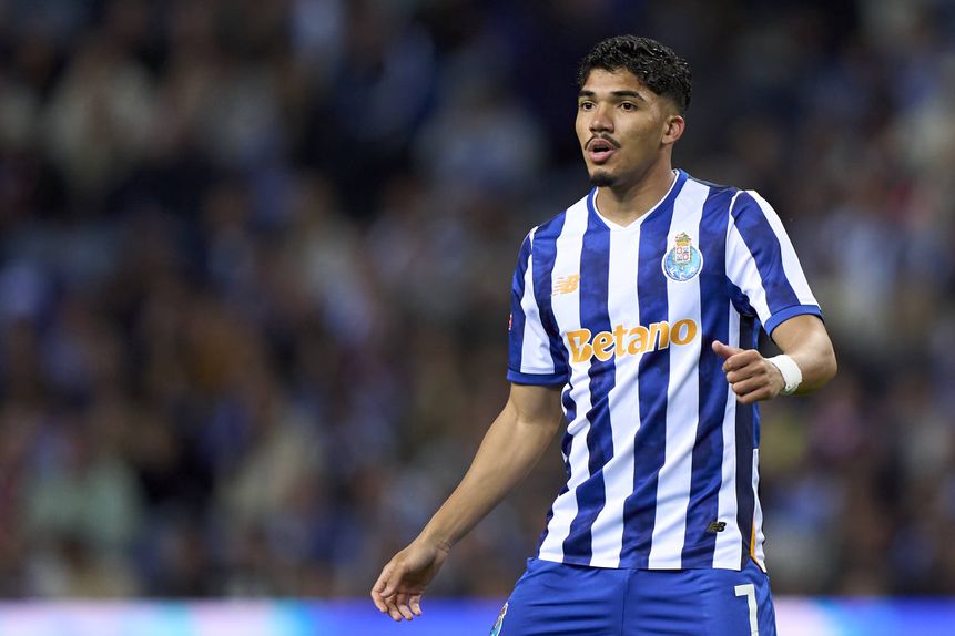 William Gomes ainda não tinha atuado pelos 'bês' azuis e brancos