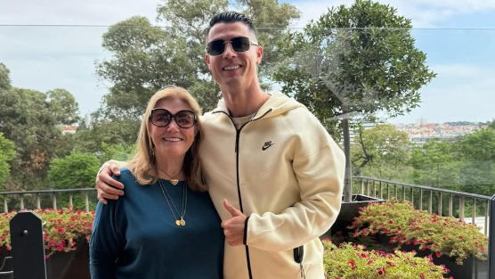 Cristiano Ronaldo e Dolores Aveiro - Foto: @cristiano