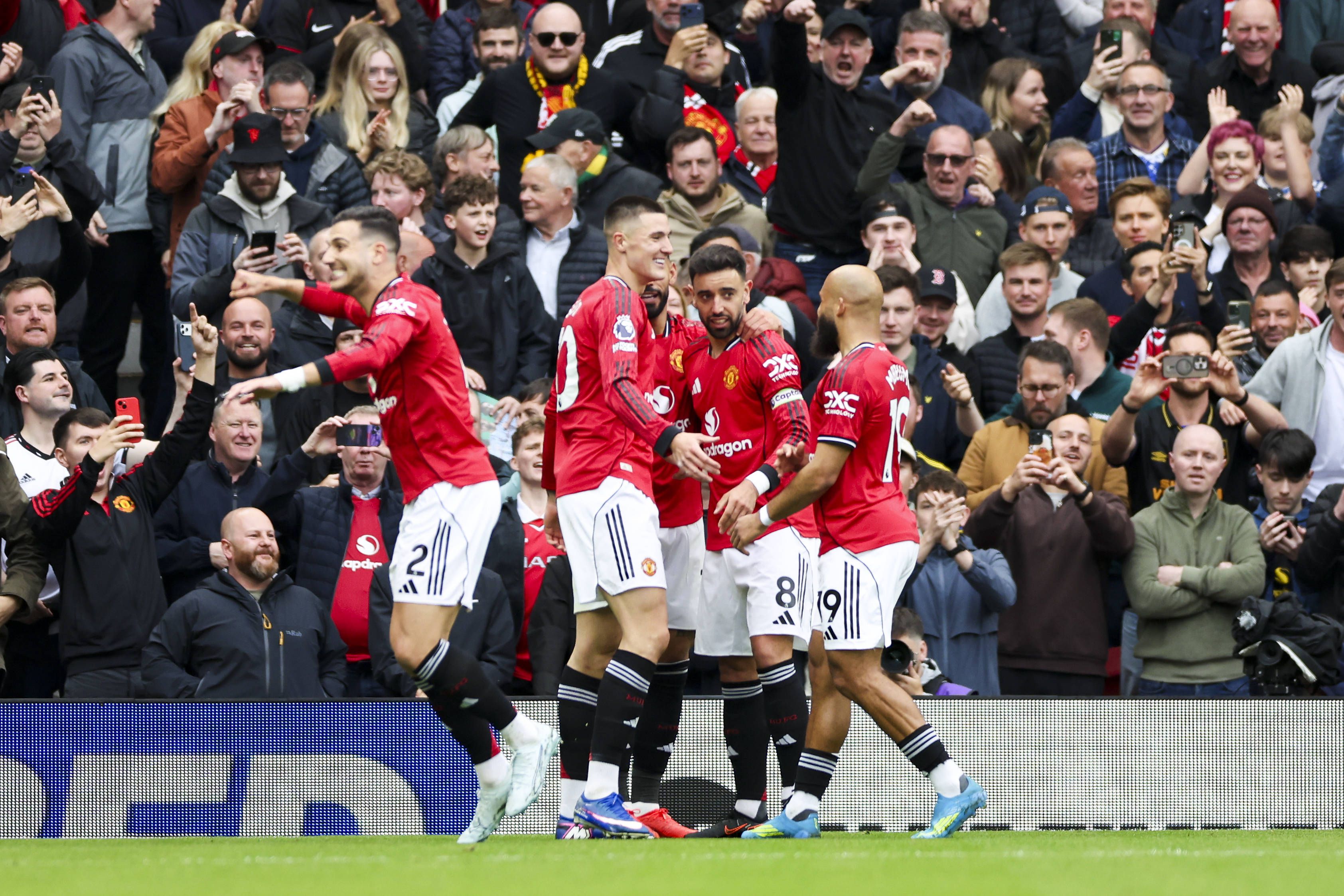Manchester United (Inglaterra), fase de liga