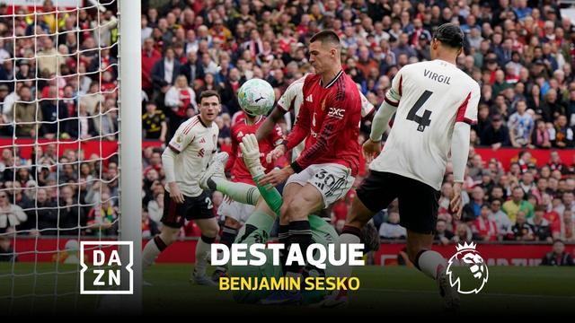 Houve mão na bola? VAR achou que não e Man. United agradeceu