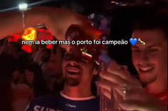 João Costa alertou para a idade, mas Rodrigo Mora acabou a festejar...  em discoteca