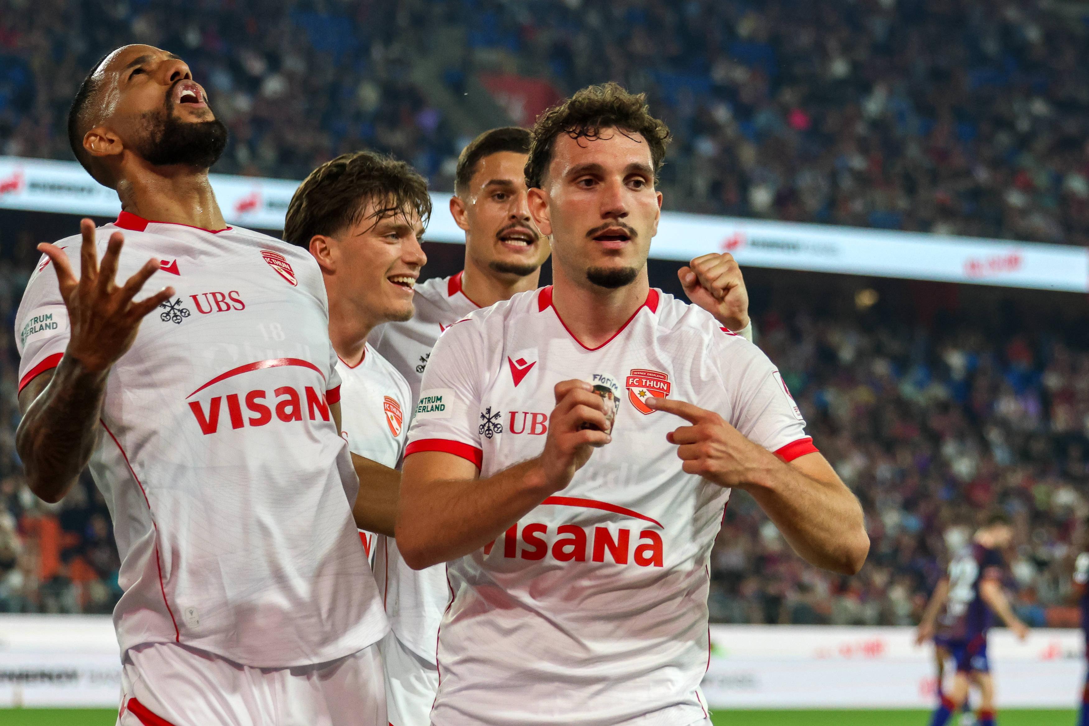 Jogadores do Thun em Basileia