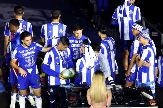 FC Porto festejou no coreto do Dragão - Foto: Rogério Ferreira/KAPTA+