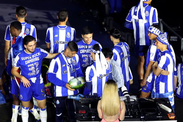 FC Porto festejou no coreto do Dragão - Foto: Rogério Ferreira/KAPTA+