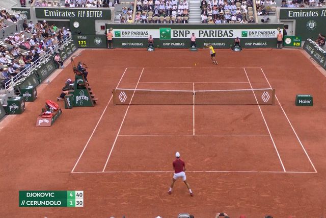 Uma força da natureza: Djokovic volta a dar a volta para vencer em 5 sets