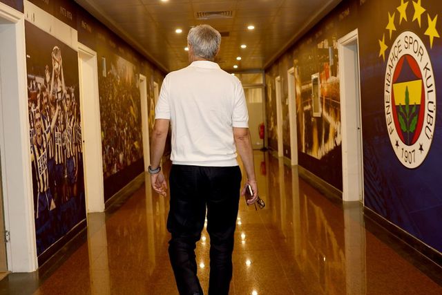 Oficial: a «loucura» que José Mourinho vai ganhar no Fenerbahçe