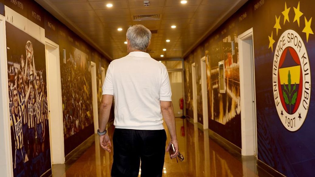 Oficial: a «loucura» que José Mourinho vai ganhar no Fenerbahçe