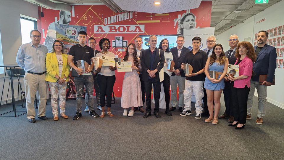 Ética na vida e no desporto - Prémios do XII Concurso Literário entregues em A BOLA