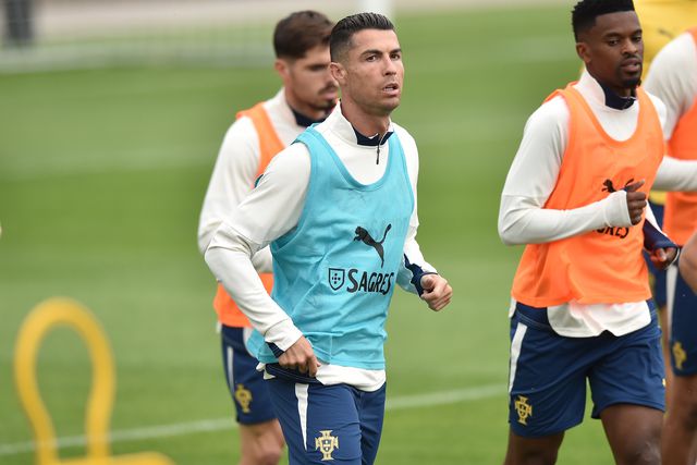 Cristiano Ronaldo e Nélson Semedo durante um treino da Seleção Nacional a preparar a 'final four' da Liga das Nações