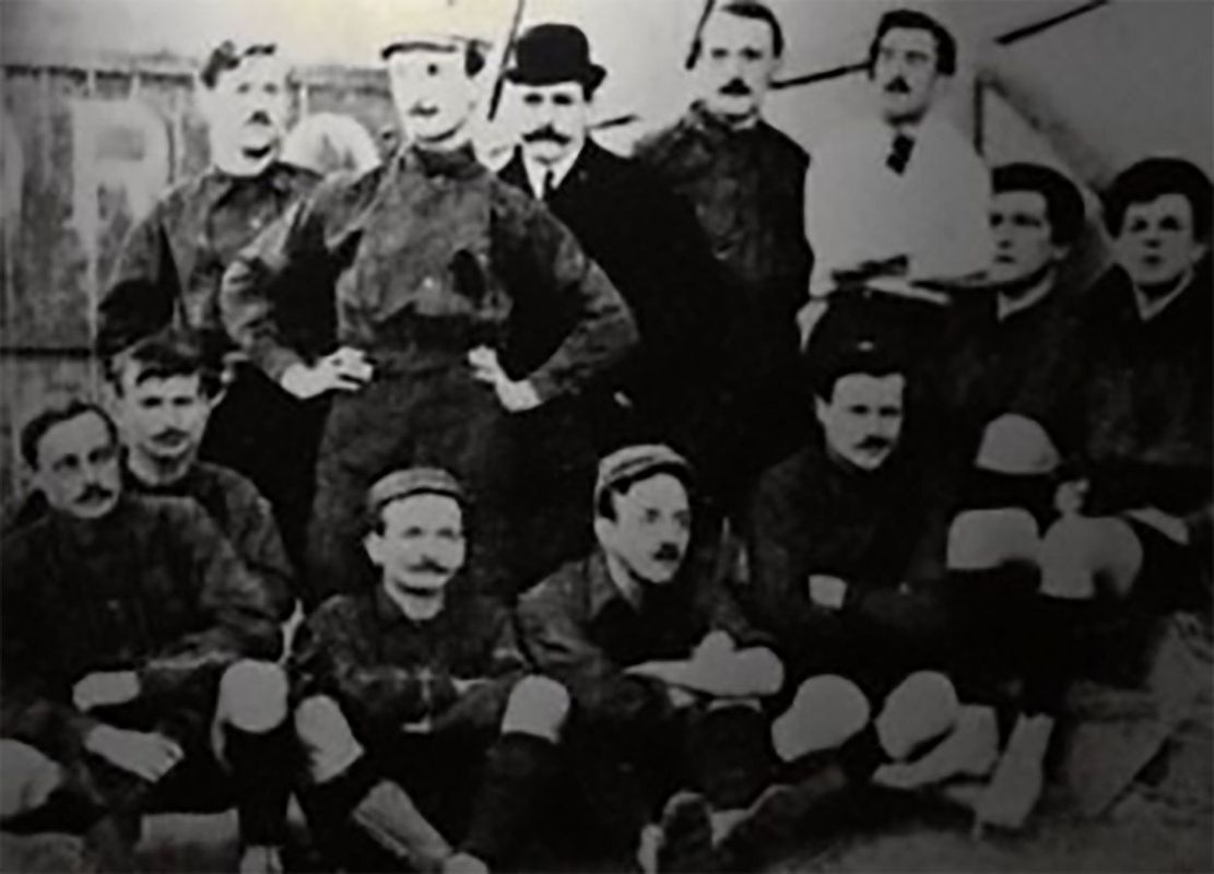 O presidente zangou-se e foi fundar outro clube... rival