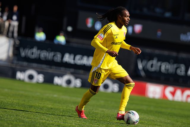 Aves SAD: cabo-verdiano de saída