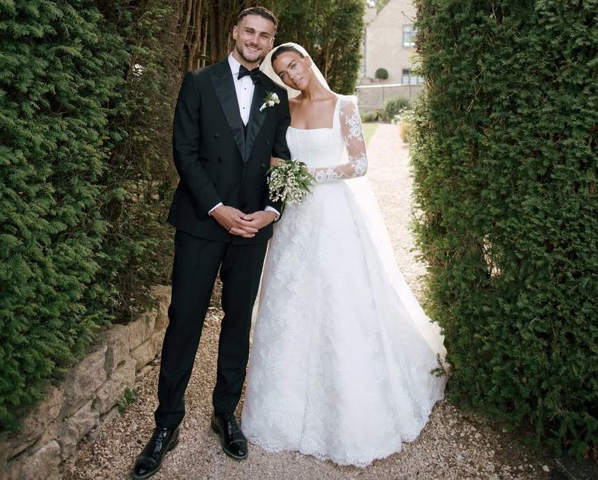 Leah Keane casou-se com Taylor Harwood-Bellis, jogador do Southampton  - foto/Instagram/Leah Keane