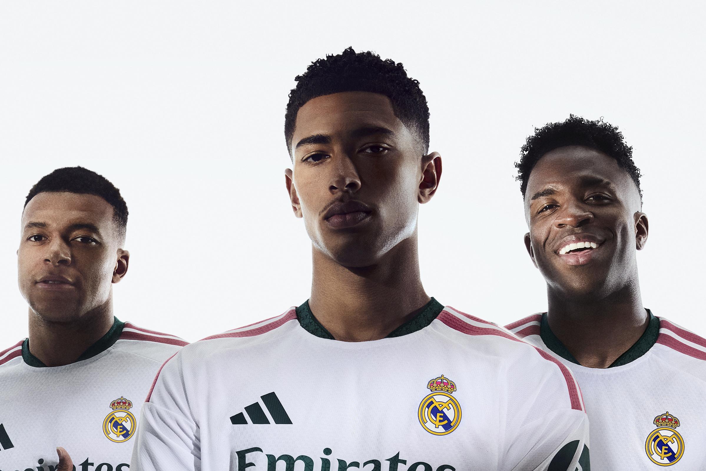 Mbappé, Bellingham e Vini Jr. com a nova camisola do Real Madrid - Foto: Real Madrid
