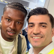 Sidny já no aeroporto em solo turco