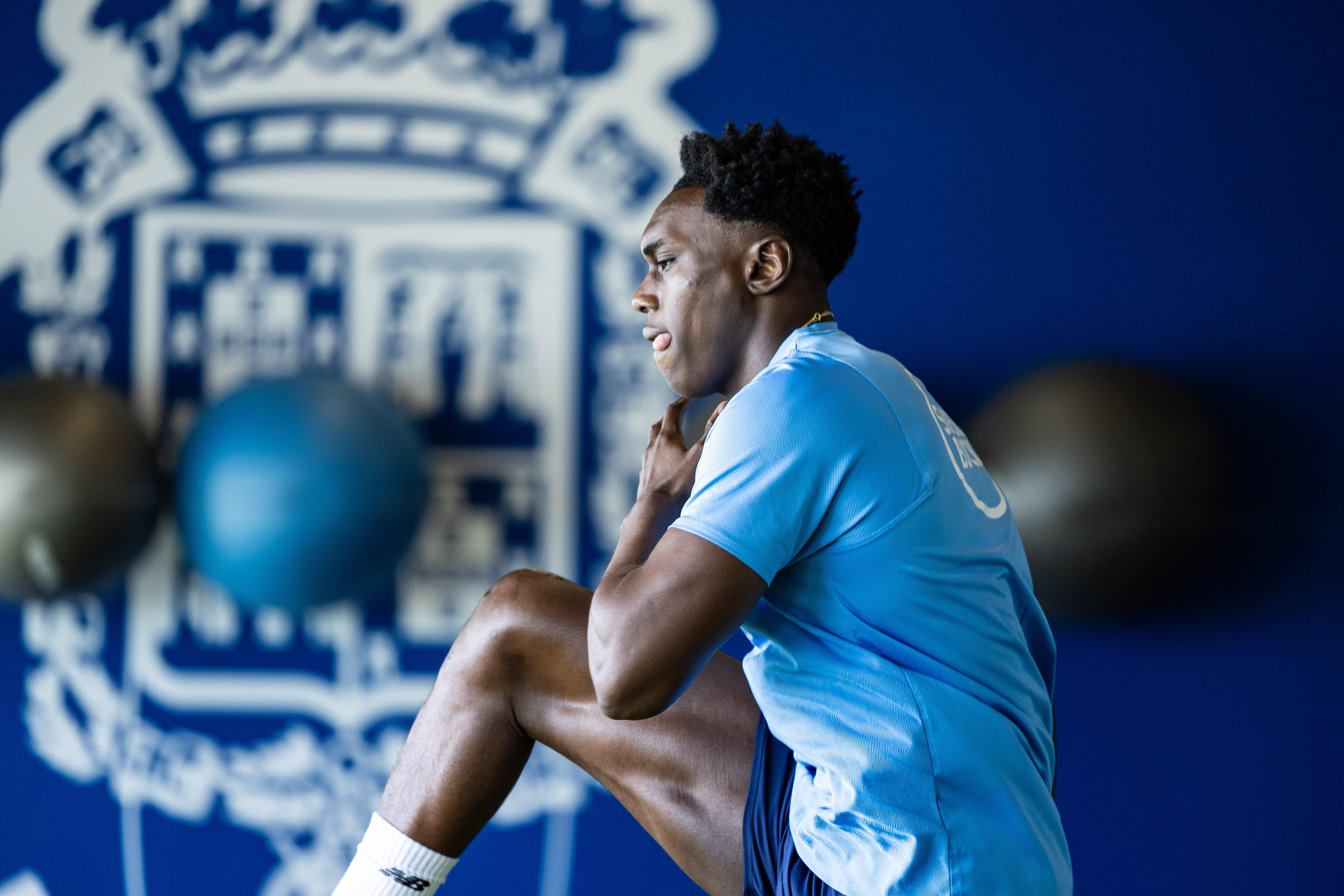 Samu trabalha afincadamente no Olival - Foto: FC Porto