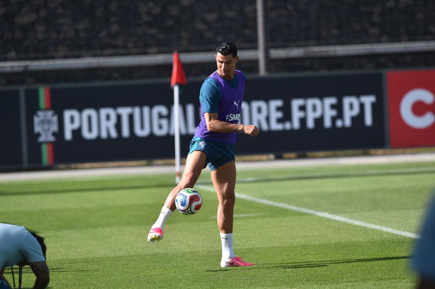 Cristiano Ronaldo, capitão de Portugal, queima último cartucho num Mundial. Será desta?
Foto: Miguel Nunes