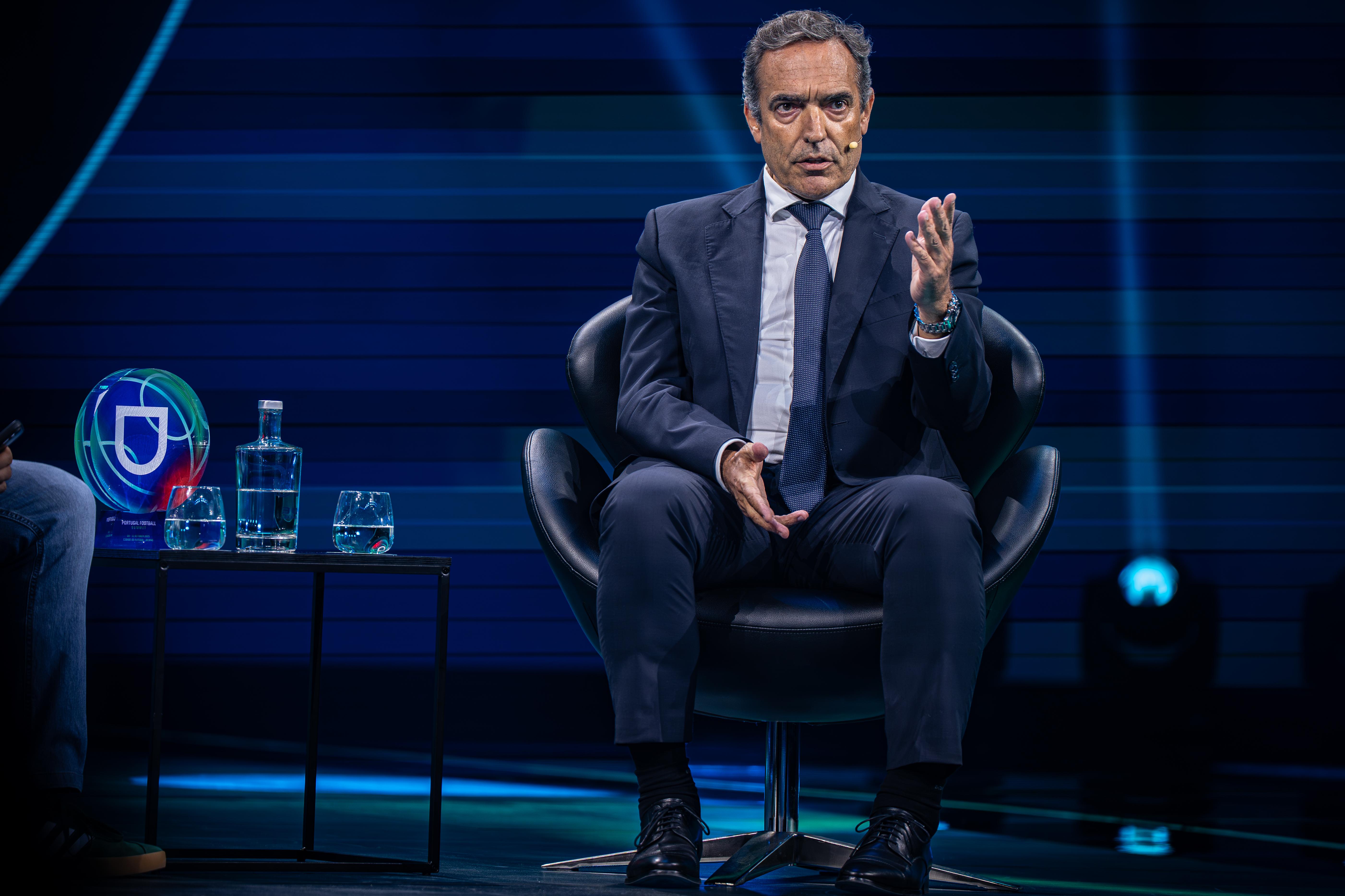 Reinaldo Teixeira, presidente da Liga, e a sua equipa trabalham no dossiê da centralização - Foto: André Carvalho