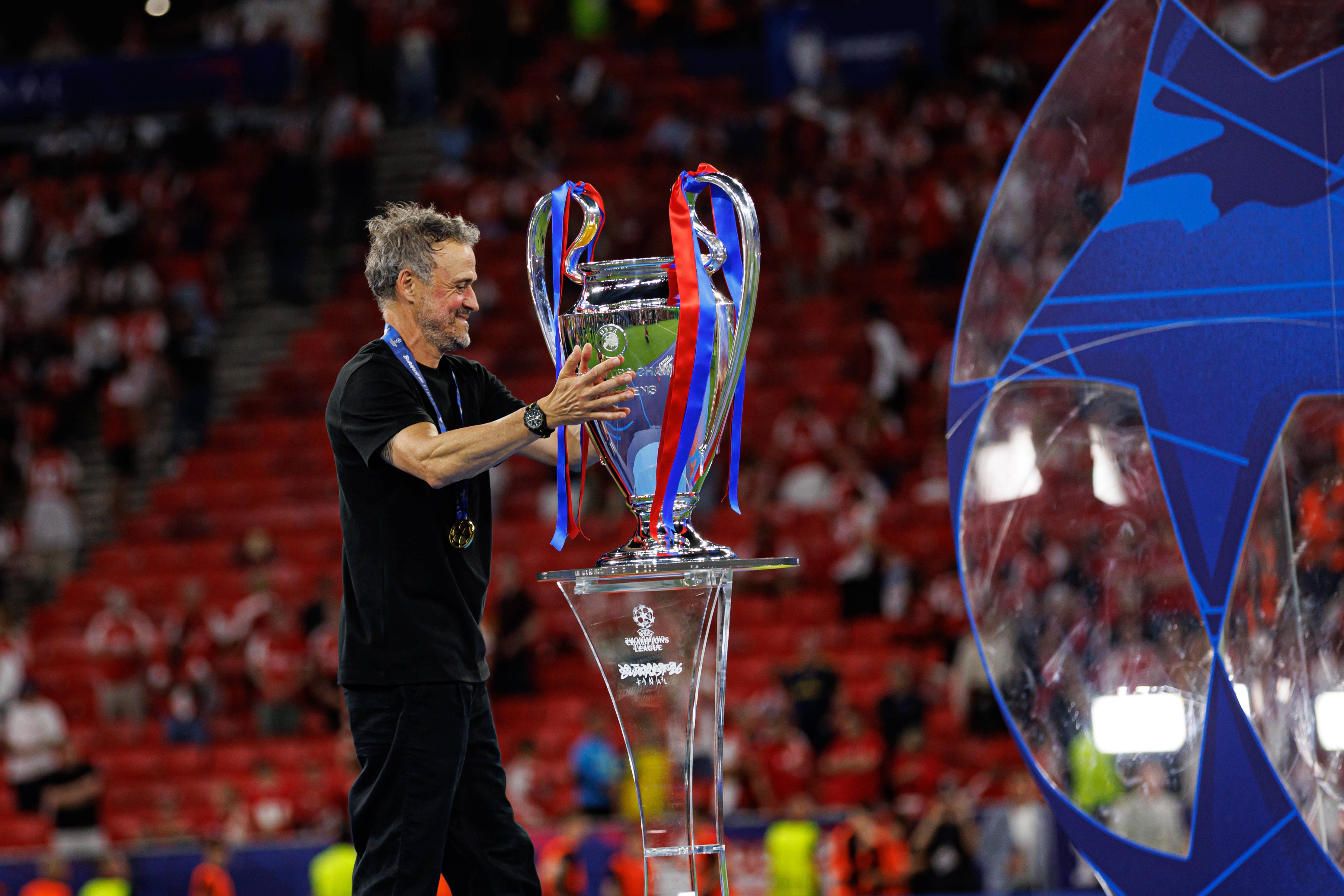 Luis Enrique levou o PSG à conquista da segunda Champions consecutiva