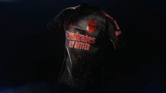 Nova camisola alternativa do Benfica 'alinhada com as estrelas'