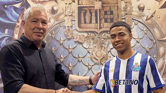 Oficial: Kaio Henrique reforça o FC Porto B