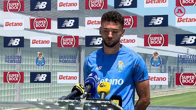 Tudo o que disse João Mário na 'superflash' no Olival