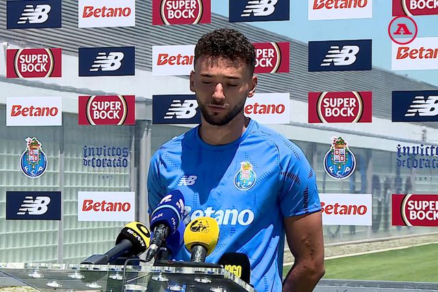 Tudo o que disse João Mário na 'superflash' no Olival