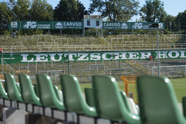 Neste vizinho do RB Leipzig são os adeptos que limpam as bancadas