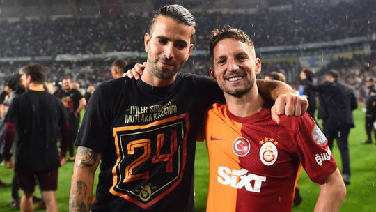 Mercado (oficial): Mertens renova com o Galatasaray