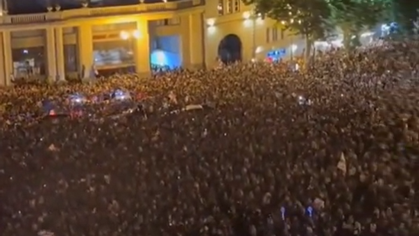 Vídeo: a impressionante festa dos adeptos da Geórgia após Euro histórico