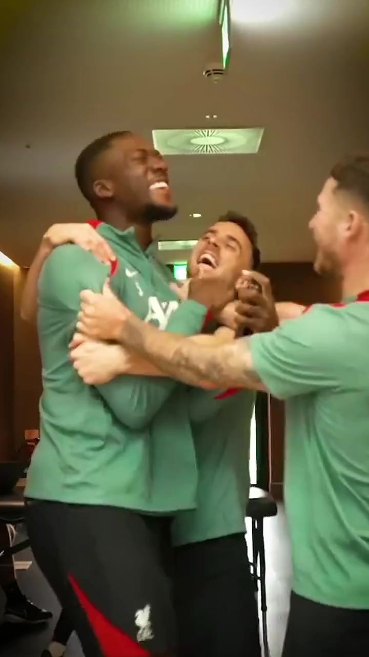 Konaté mostra que o «irmão» Diogo Jota era especial e faz-lhe uma promessa