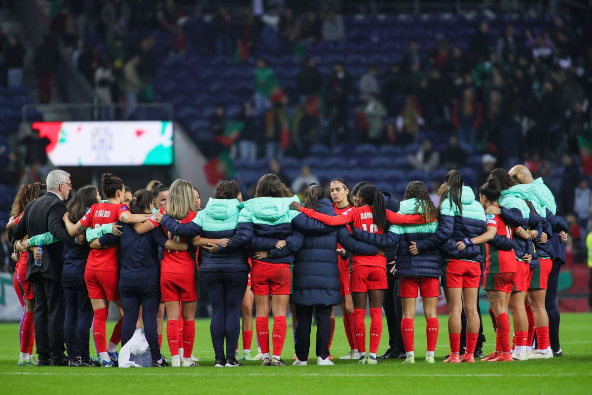 Euro feminino: Navegadoras vão usar fumos negros em luto por Diogo Jota