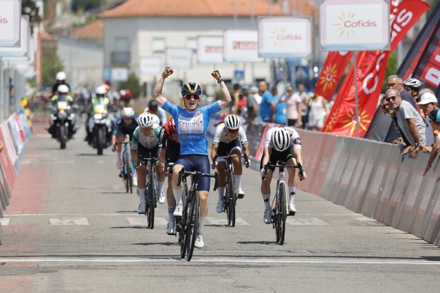 Volta a Portugal feminina: Heidi Franz vence 2.ª etapa e conquista amarela
