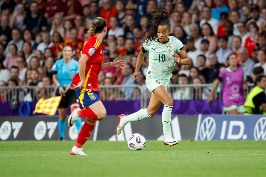 Jéssica Silva tentou fazer-se da velocidade, mas esteve muito desapoiada na frente