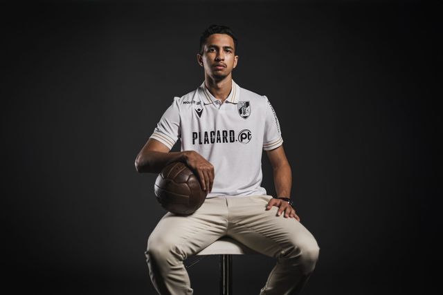 Mercado V. Guimarães (oficial): Paulo Vitor garantido por empréstimo