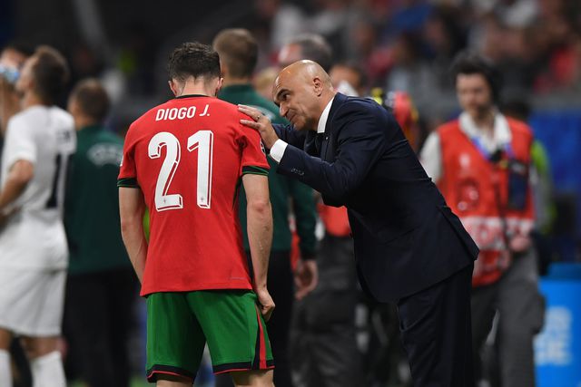 Roberto Martínez com Diogo Jota na Seleção (foto: Miguel Nunes)