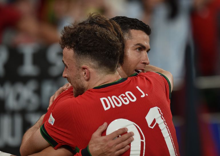 «Não houve respeito com o meu pai, imaginem o Cristiano ir agora ao funeral»