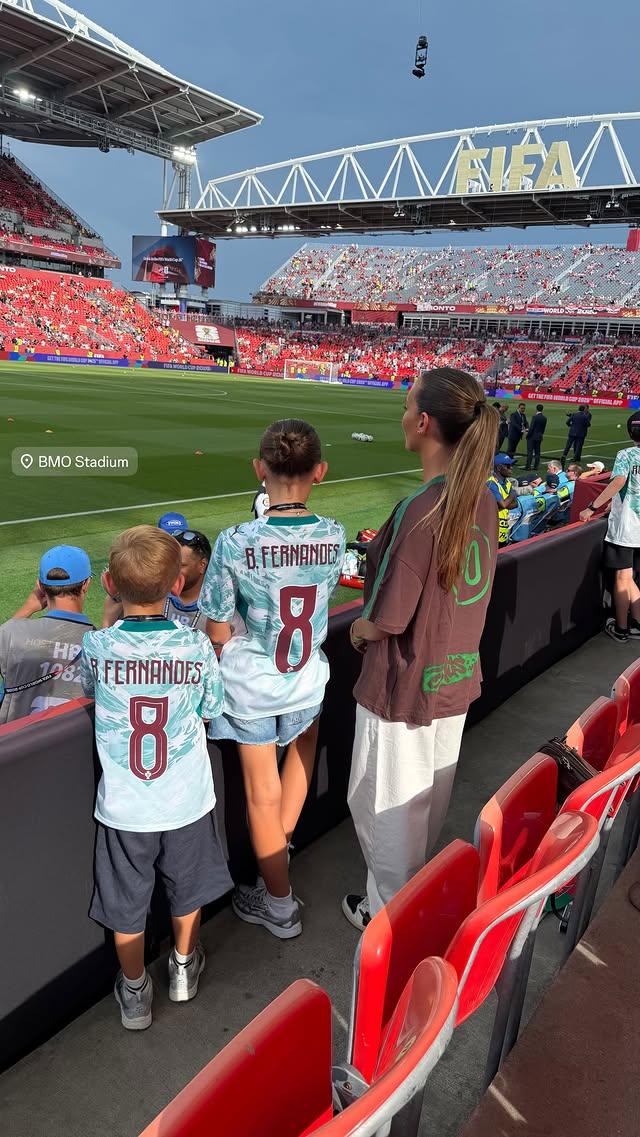 Família de Bruno Fernandes esteve em Toronto. Foto: Instagram