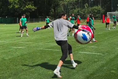 St. Gallen prepara Benfica com... uma bola gigante do Mundial 2026