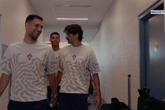 Sem parar e com boa disposição: Seleção regressa ao trabalho após drama com Croácia