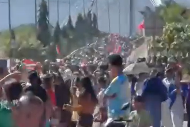 Mar de gente nas ruas de Díli para festejar vitória de Portugal no Mundial 2026