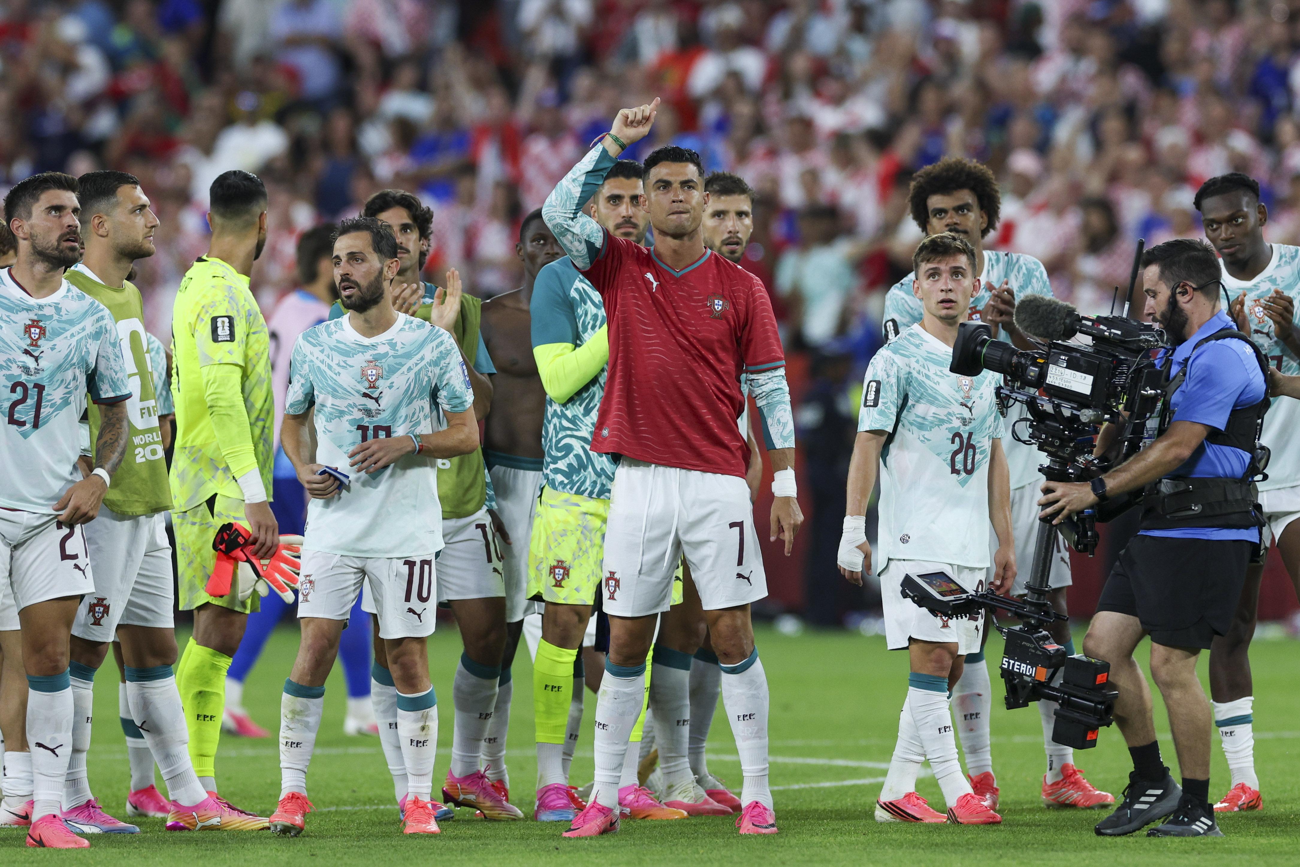 Cristiano Ronaldo vestiu a camisola 21 de Diogo Jota - Foto: Lusa