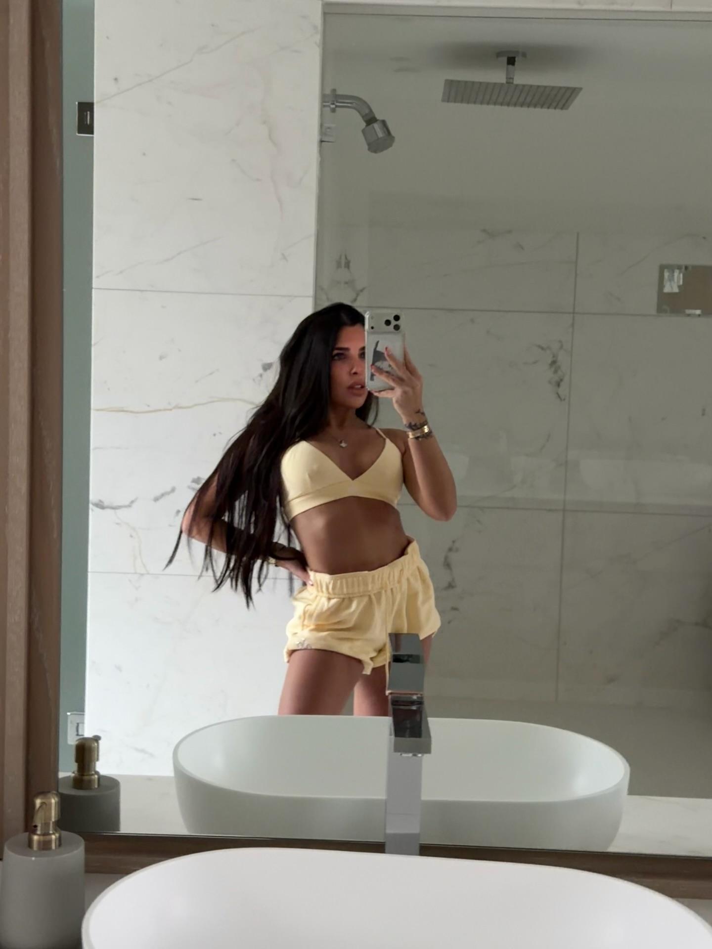 Valentina Cervantes, companheira de Enzo Fernández, alcança mais de três milhões de seguidores e recebe cerca de 28 mil euros por publicação