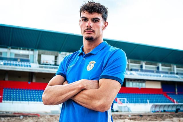 Noah Rayere chega ao Alverca depois de ter sido campeão da Europa de sub-17 (Foto  Alverca FC)