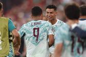 Gonçalo Ramos festeja com Ronaldo - Foto: A BOLA/Miguel Nunes