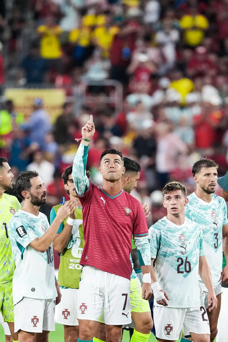 Cristiano Ronaldo vestiu a camisola 21 de Diogo Jota