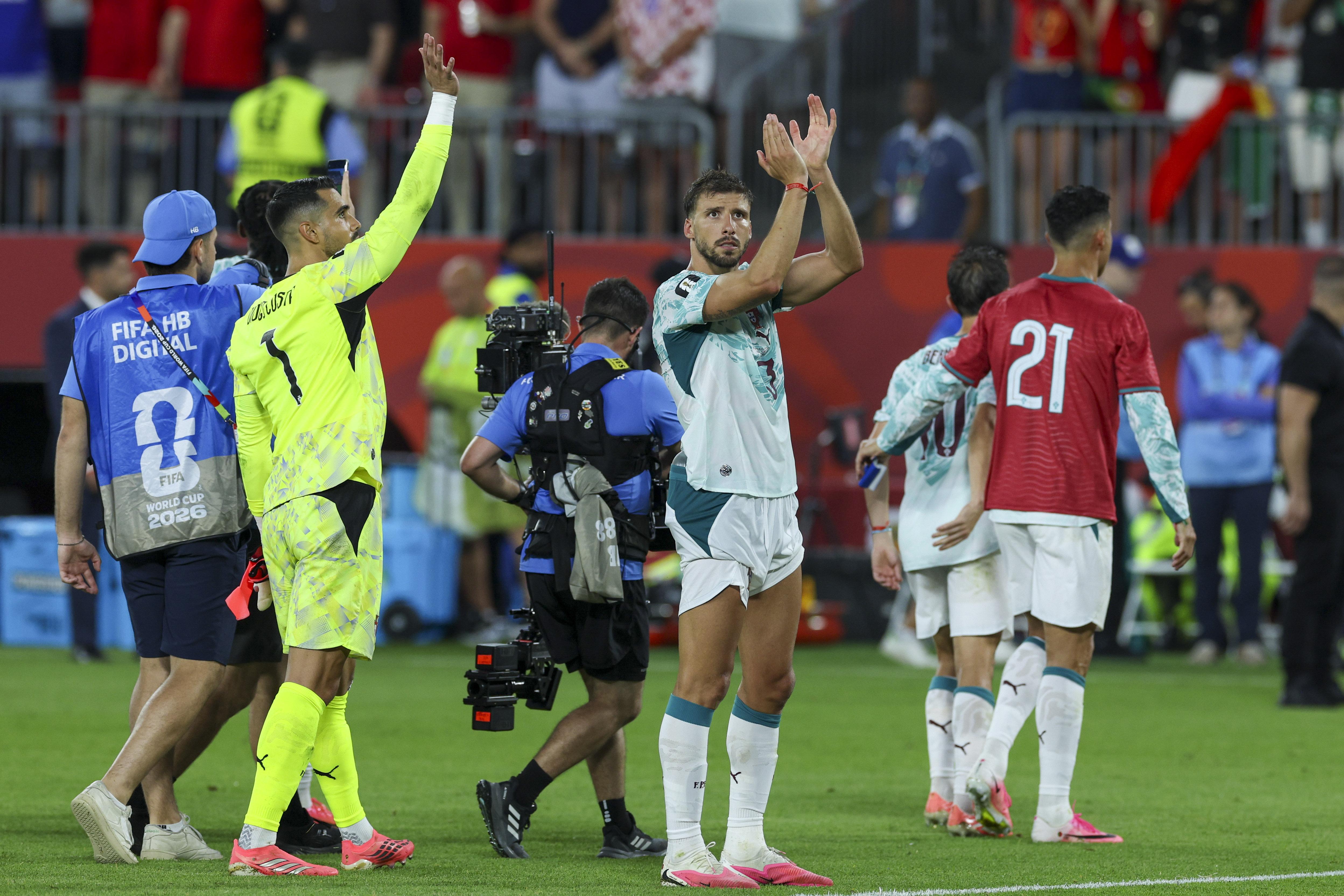 Cristiano Ronaldo vestiu a camisola 21 de Diogo Jota - Foto: Lusa