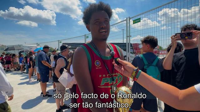 Sobreviveu à guerra na Somália inspirado «na força e coragem» de Ronaldo