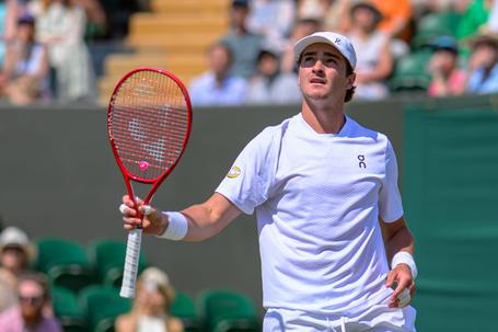 Wimbledon: João Fonseca surpreendido na terceira ronda
