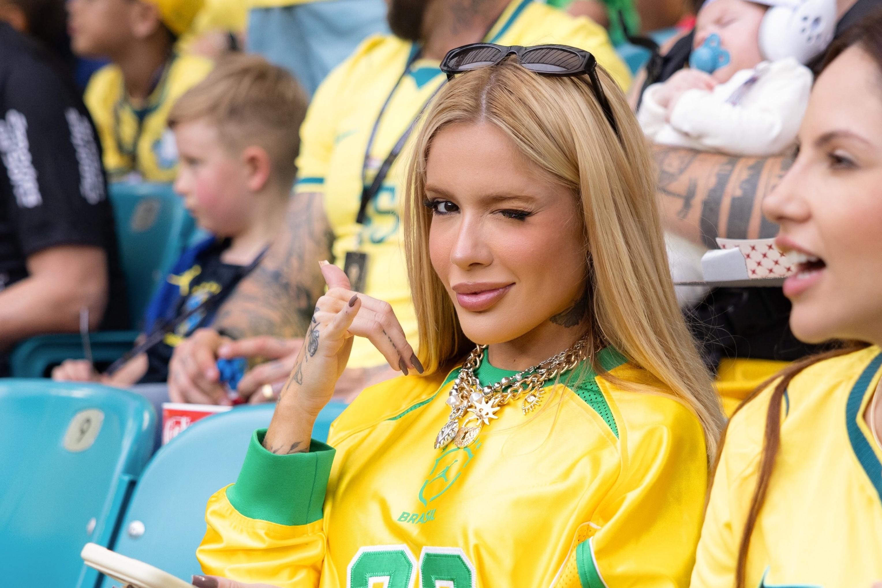 Karoline Lima, namorada de Leo Pereira e influencer, soma mais de cinco milhões de seguidores e fatura cerca de 50 mil euros por publicidade no Instagram
