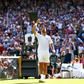 Novak continua na luta pelo oitavo título na relva londrina       Fotografia Imago